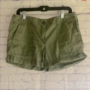 LOFT Olive Green Women's‎ Cargo Shorts Size 8